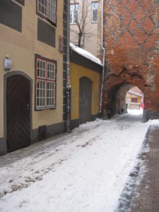 We went down a street we saw many people disappearing into the little opening. It seemed so quaint that we decided to look in and there were shops and a little tea house there. Cute.