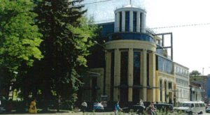 Here is the building we work in. OUr office is on the top floor and the circle you see is a large oprn foyer that the elevator (when it is working) opens into. We have the entire floor.