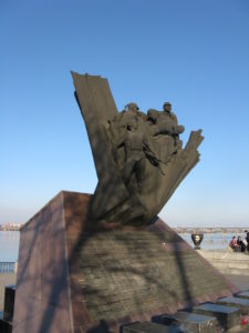 This Sculpture to the fall heroes is along the path. We had to walk through the skateboarders and bicyclists to see it up close. It is very interesting.
