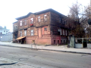 Another interesting building we pass every day. It seems to be made of wood instead of bricks or concrete like most buildings are. It is in very bad condition but is obviously lived it as we often see people coming out or going in and we hear sounds coming from it as well. Not very inviting though.