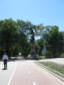So we crossed the street after we got off the tram just a block from the office and walked up the middle of the street (Yavornytskoho Avenue (Karla Marksa)) It is a lovely place to walk. You can see a statue up ahead - we have not yet discovered who it is.