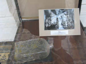 A bottle that was fractured.